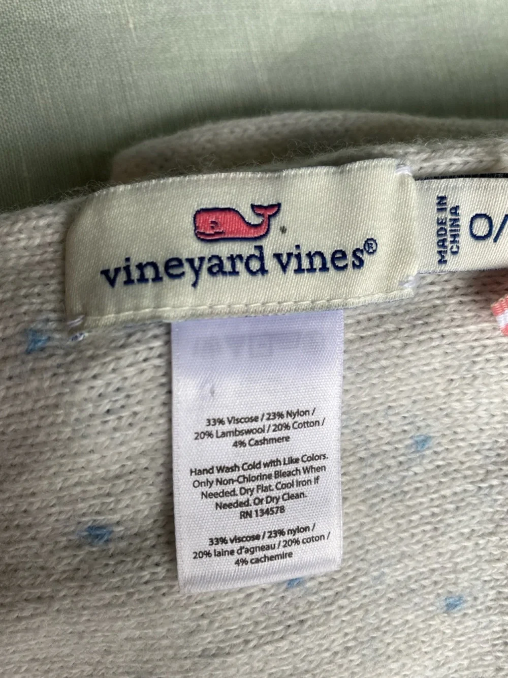 NWT Vineyard Vines blue & white fair isle wool blend whale scarf & mittens set